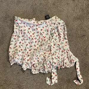 Rue 21 skort size small